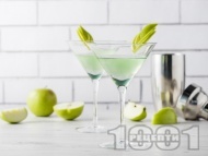  Toffee Apple Martini  ,       